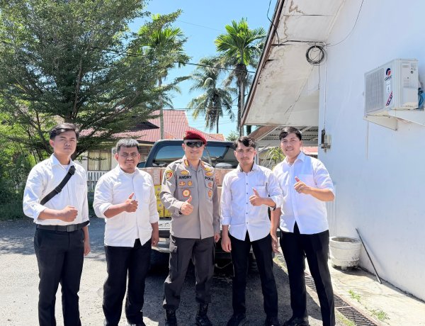 Ditreskrimsus Polda Sumbar Distribusikan Bantuan Logistik untuk Anggota dan Warga Terdampak Banjir di Pauh