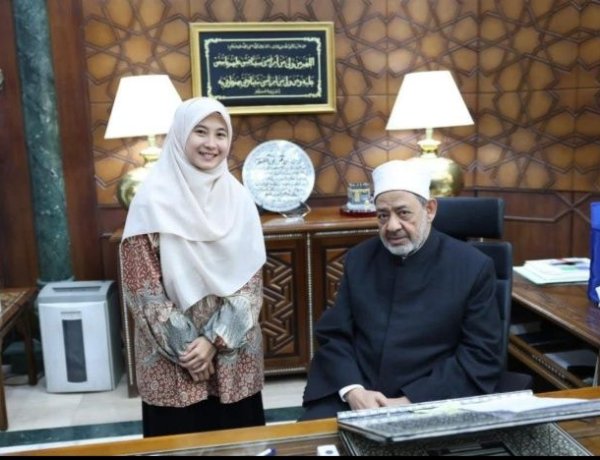 Mahasiswi Penghafal Al Quran 30 Juz Asal Agam Mencuri Perhatian Publik